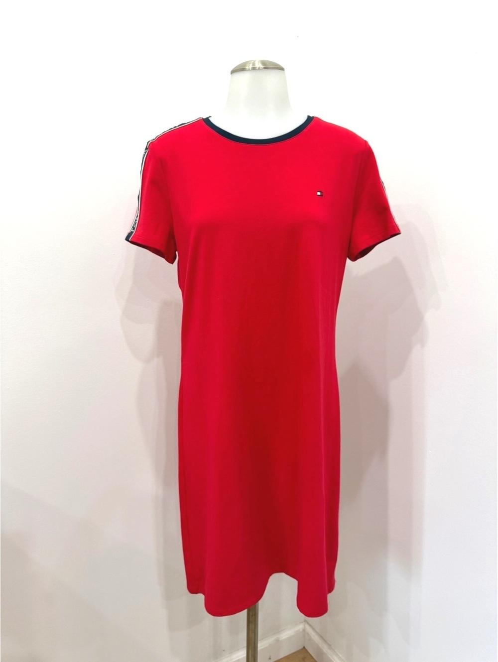 Tommy Hilfiger Red Logo T-Shirt Dress with Shoulder Tape Detail Size M